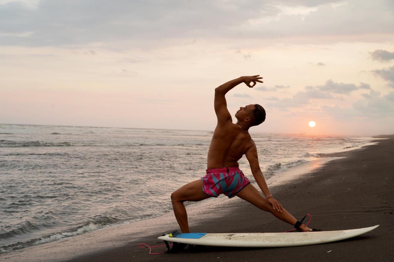 Shanti Surf Camp El Paredón Buena Vista 外观 照片