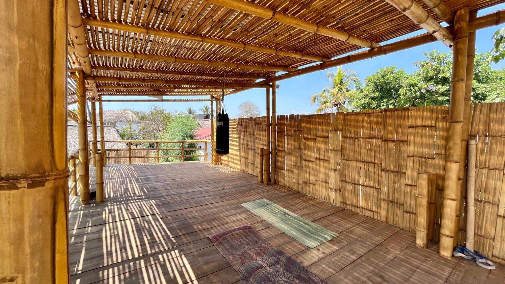 Shanti Surf Camp El Paredón Buena Vista 外观 照片